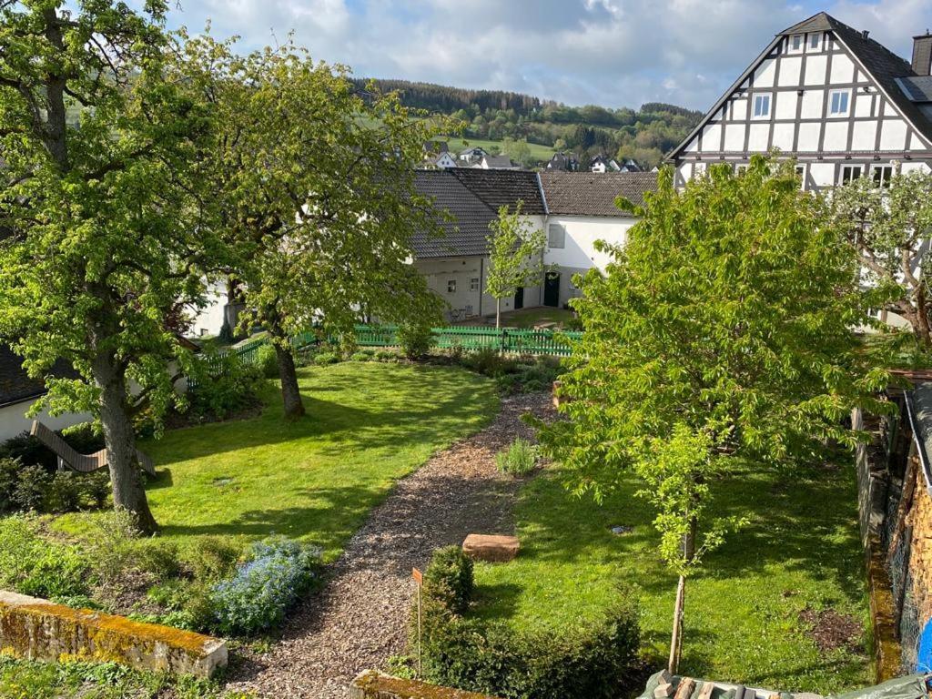 Hof Hallenberg Hotel Buitenkant foto